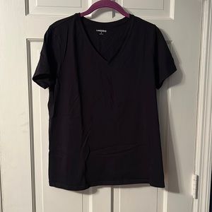 Lands’End black t-shirt in size s